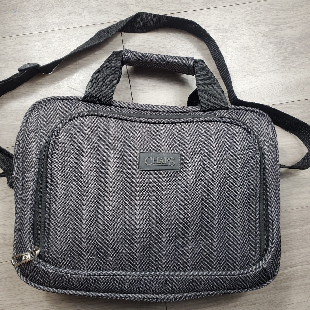 CHAPS Men's Gray Herringbone Crossbody Bag Travel Laptop Bag